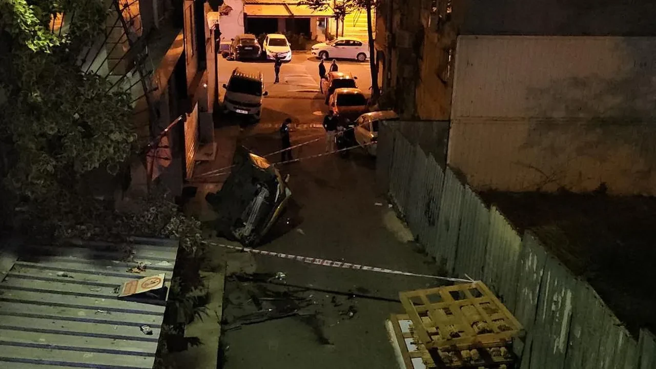 Şişli'de feci kaza! Kontrolden çıkan taksi takla atarak böyle uçtu