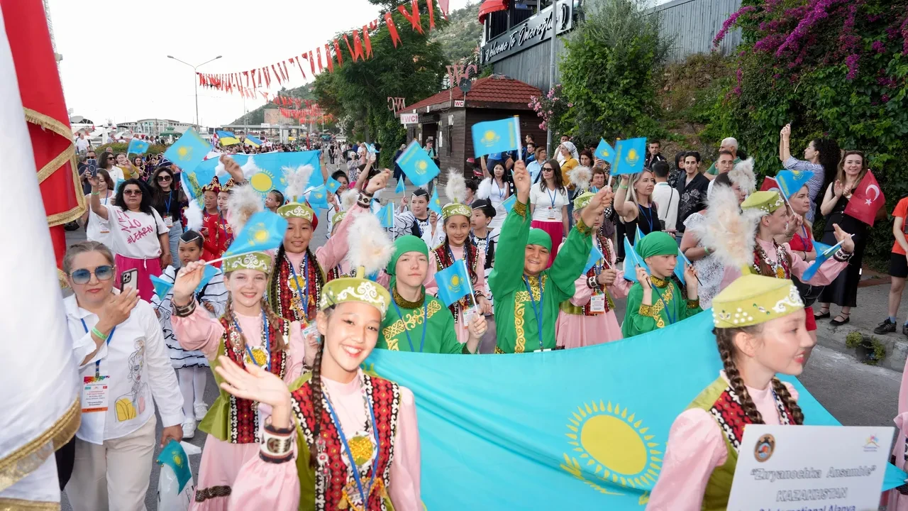 Alanya’da "komşuluk" festivali coşkusu