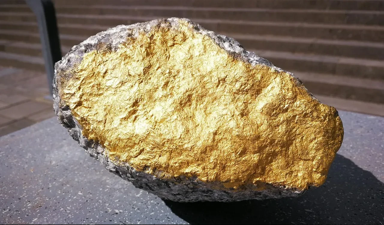 Bilim insanlarından ilginç keşif! Dünya çekirdeğinden yüzeye altın sızıyor