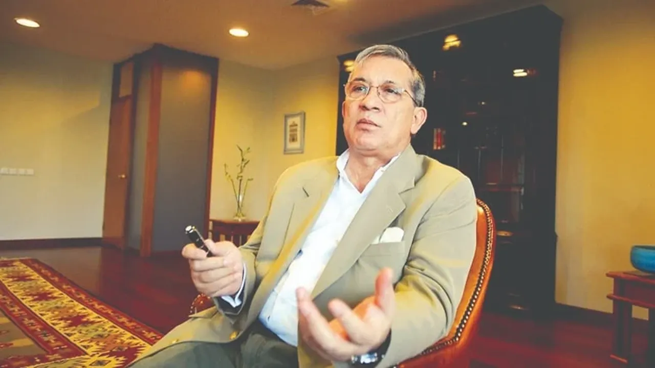 Eski Merkez Bankası Başkanı Rüşdü Saracoğlu hayatını kaybetti