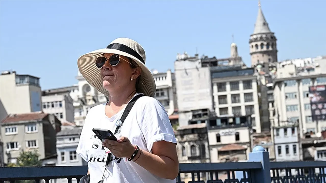 Hava bir gün güneşli bir gün yağışlı! Meteoroloji uyarılarını sıraladı