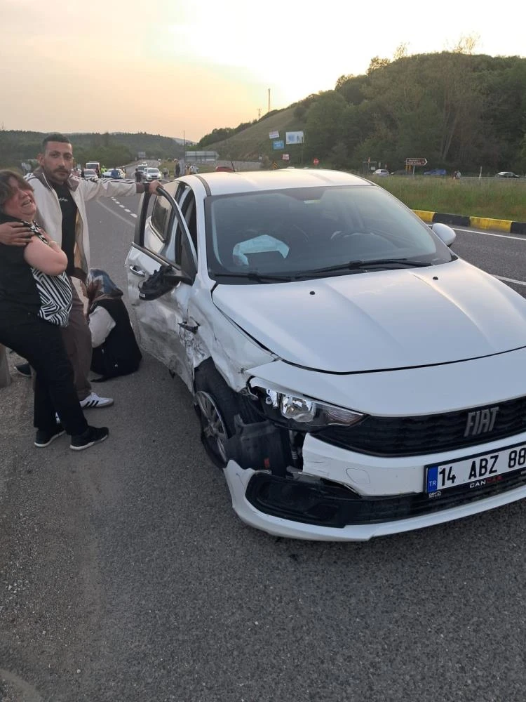 Bolu D-100 karayolunda meydana gelen kazada 2 kişi yaralandı