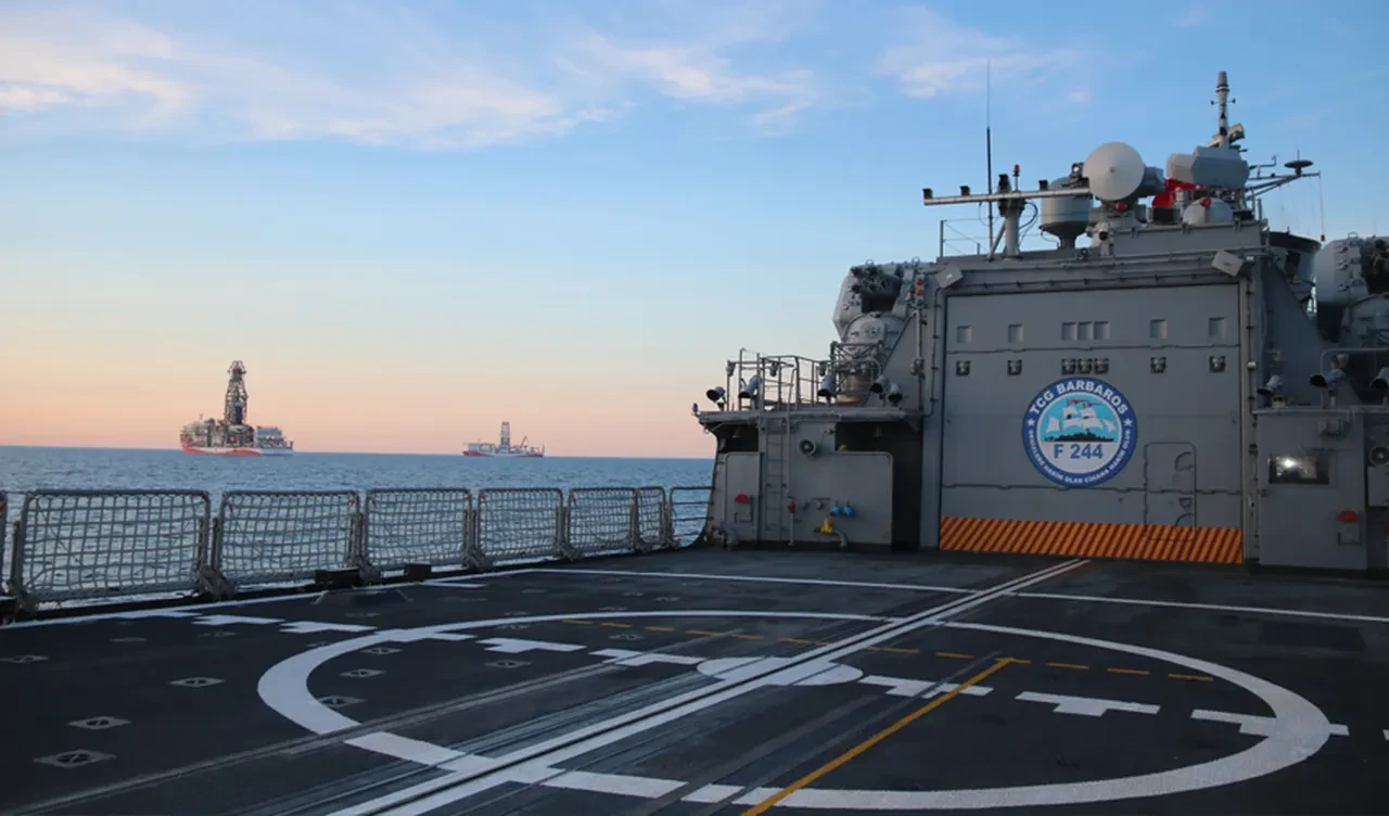 Milli Savunma Bakanlığı'ndan "TCG Barbaros" paylaşımı