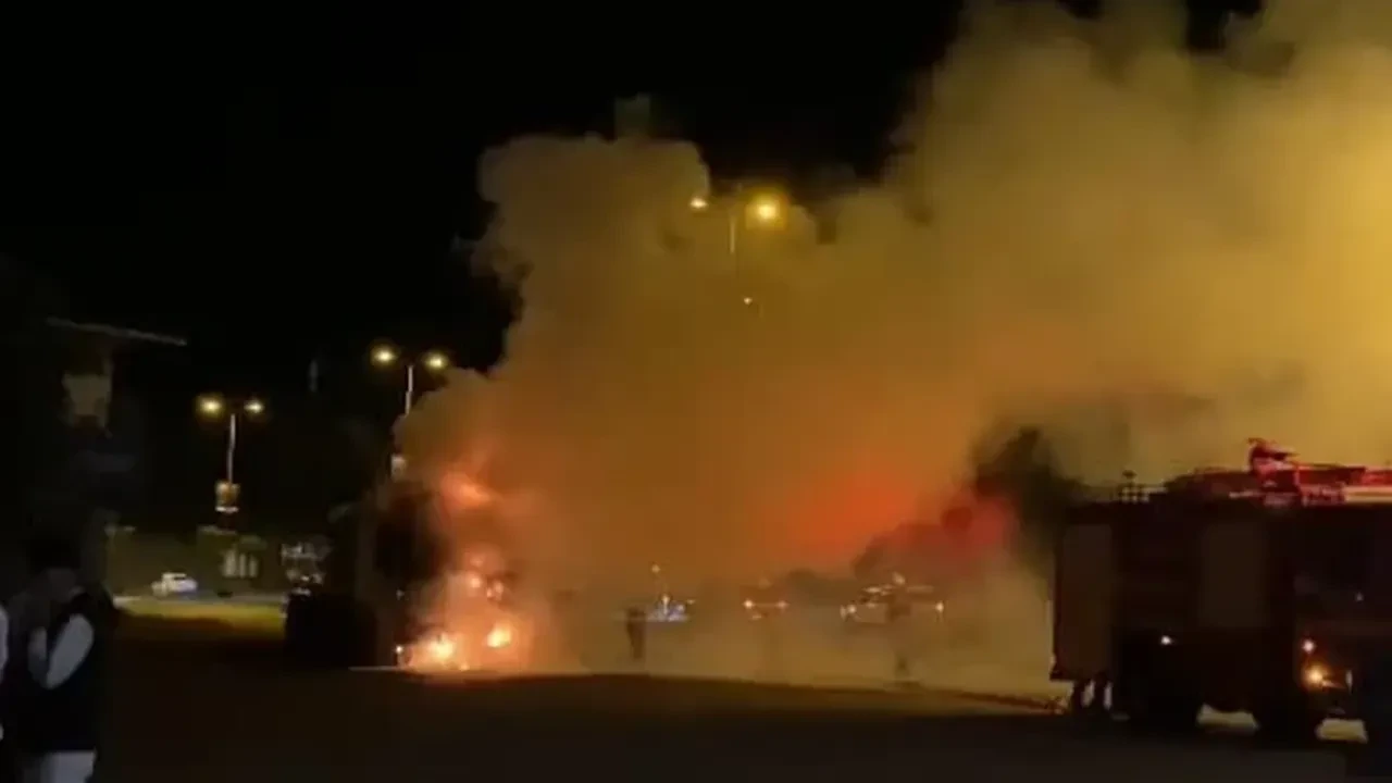 Zonguldak Gülüç’te tır alevlere teslim oldu!