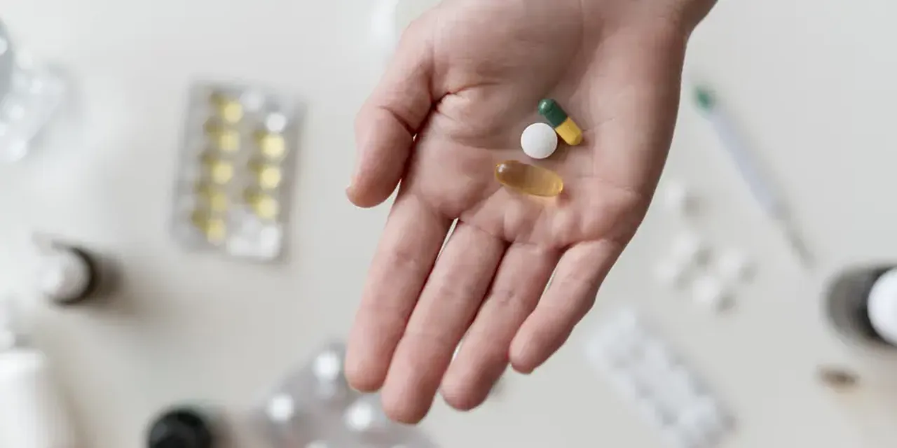 Antidepresan ve epilepsi ilaçları dişeti ve çene kemiğini yok ediyor