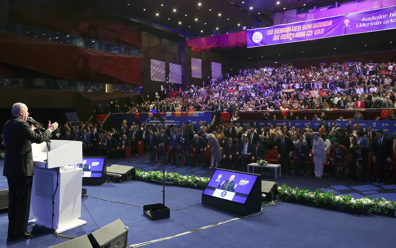 Cumhurbaşkanı Erdoğan'dan CHP'ye Ekrem İmamoğlu göndermesi: Ya rantçı ya bantçı olursunuz