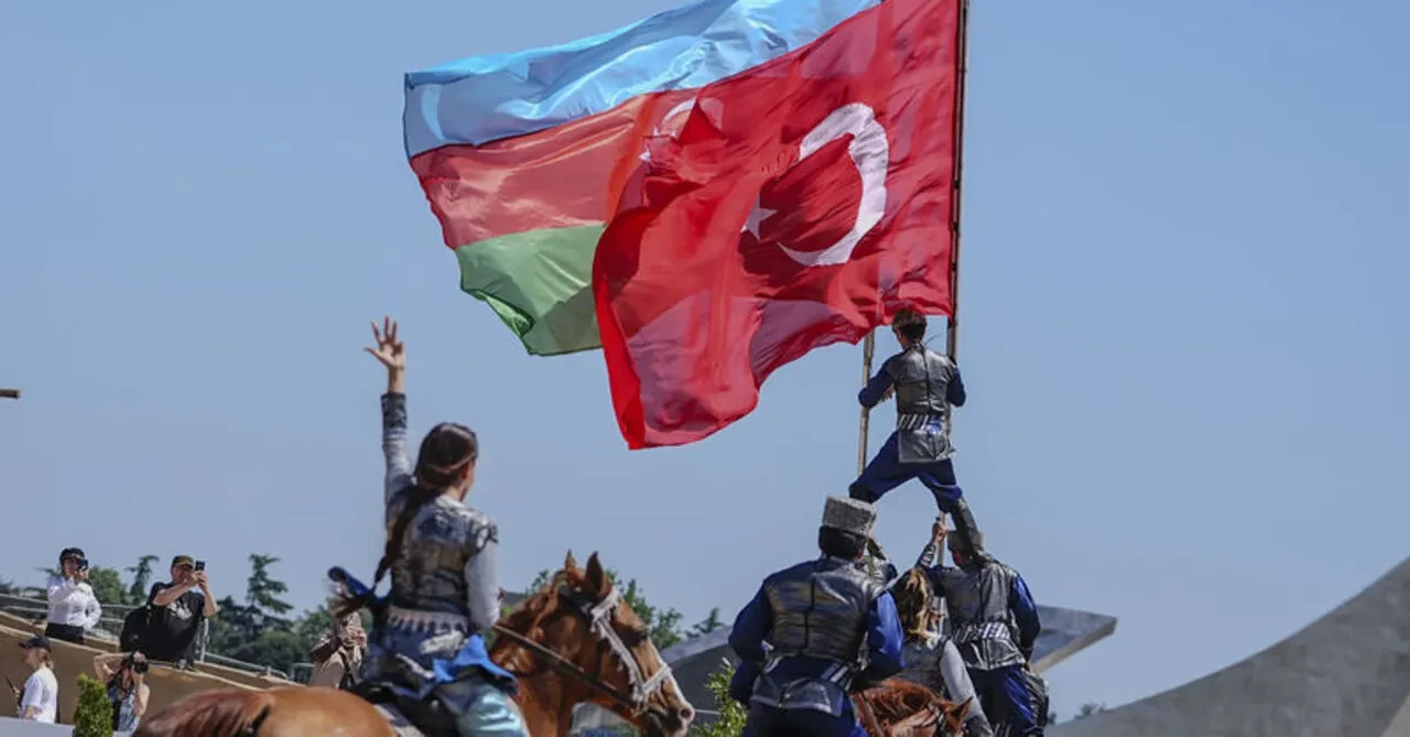 Emine Erdoğan’dan Karabağ Atları gösterisi: “Kültür yüreklerde yankı buldu”