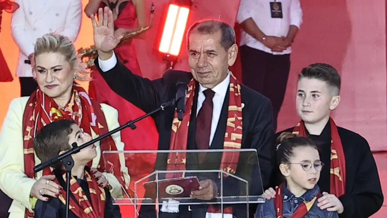 Galatasaray'da Dursun Özbek'ten rakiplere mesaj! 