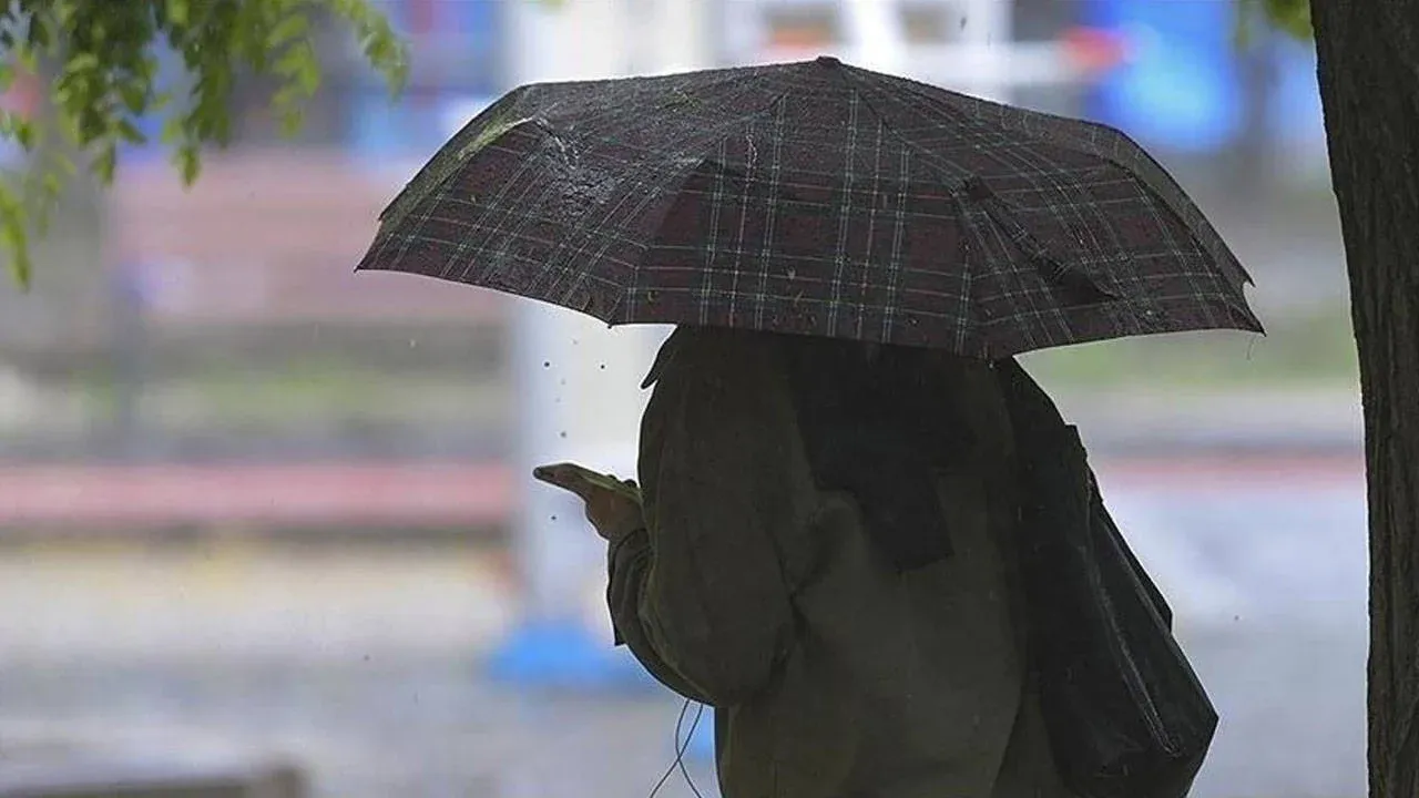 İstanbul için bir uyarı da AKOM'dan! Başımıza çamur yağacak