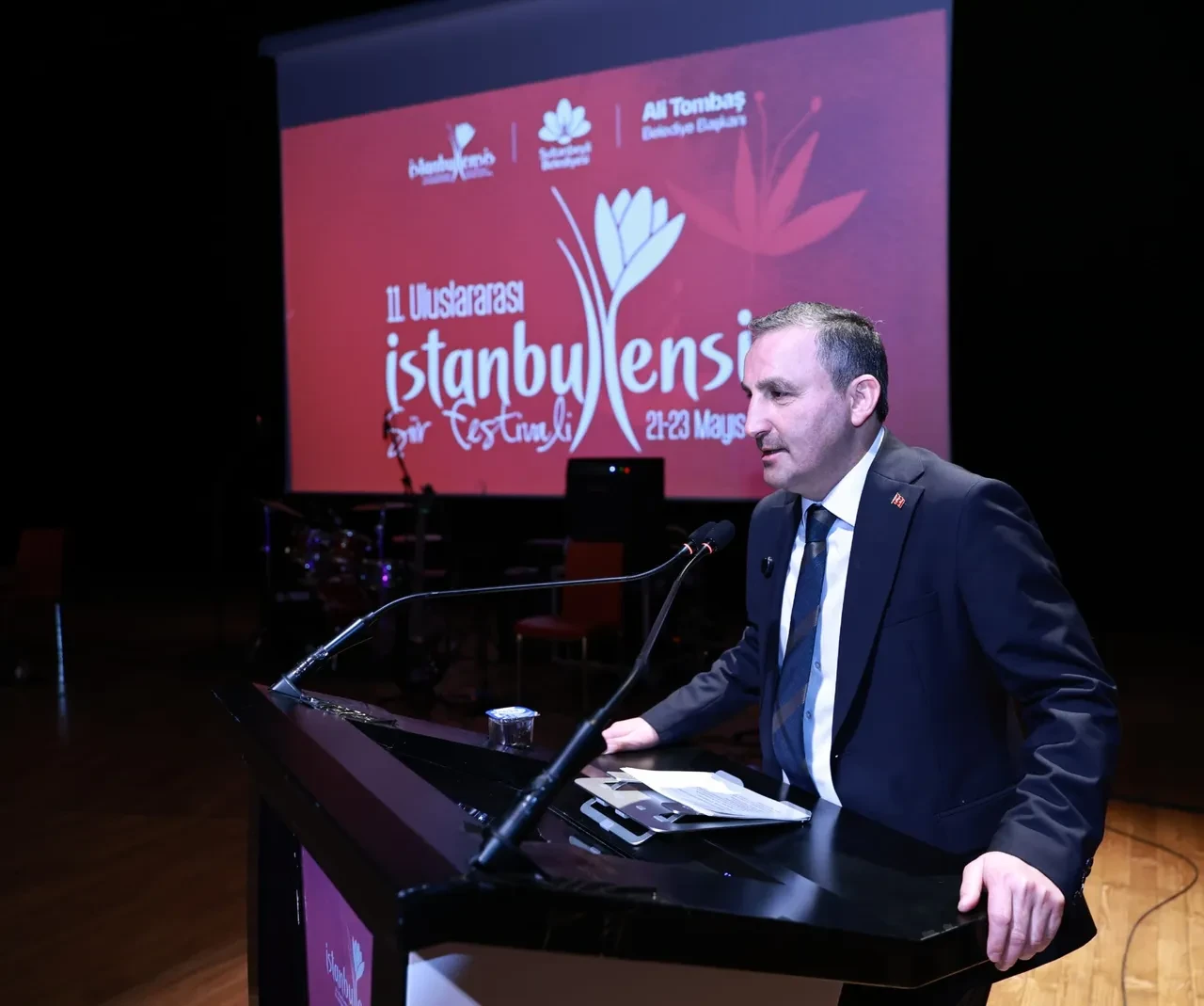 İstanbulensis Şiir Festivali geleceğin şairlerine kapı araladı
