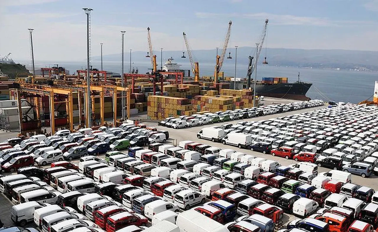 Otomobil alacaklar dikkat! Fiyatlar düştü mü yükseldi mi? Çarpıcı rapor