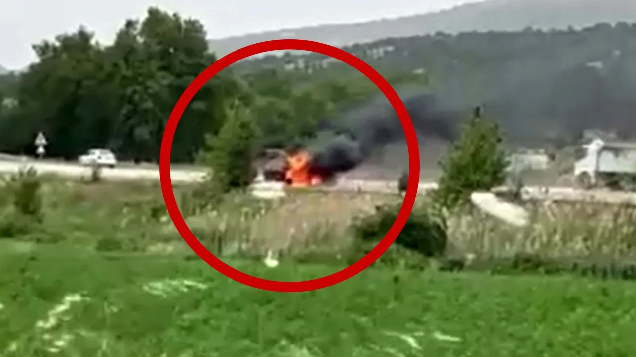 Otomobil alev alev yandı! Sürücü canını zor kurtardı