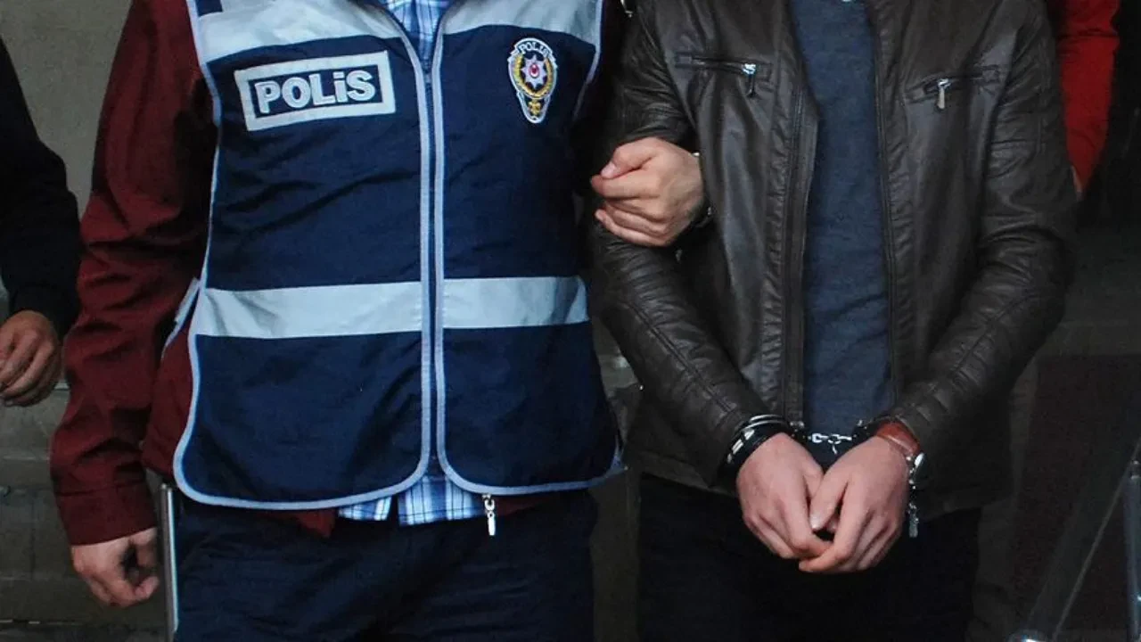 Samsun’da 450 bin liralık hırsızlık yapan iki zanlı kıskıvrak yakalandı