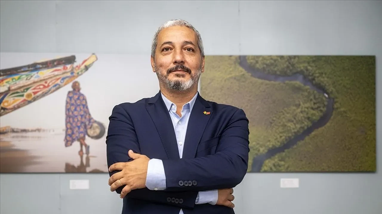 Senegal’de Türk foto muhabiri Cem Özdel'in sergisi açıldı