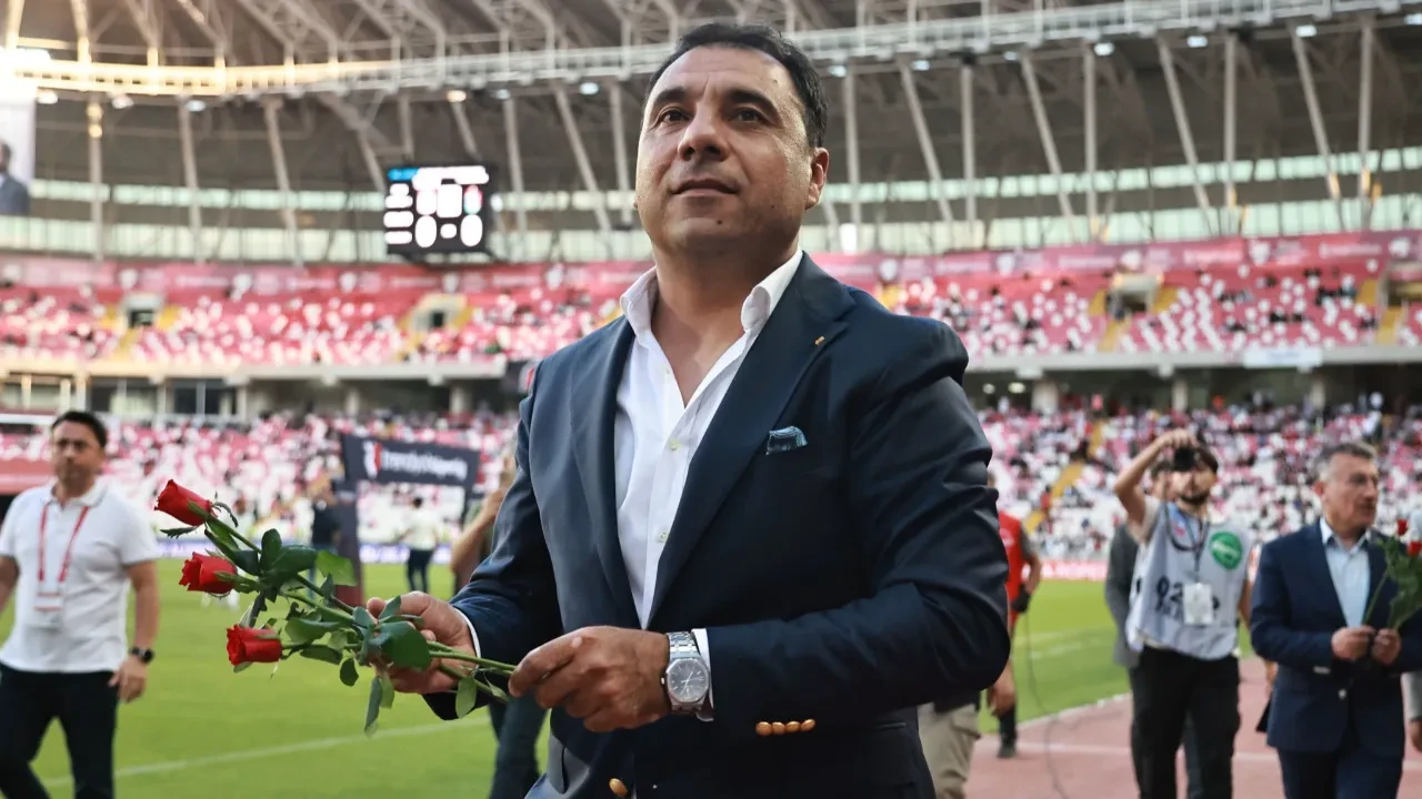 Sivasspor Kulübü Başkanı Bahattin Eken'den istifa açıklaması