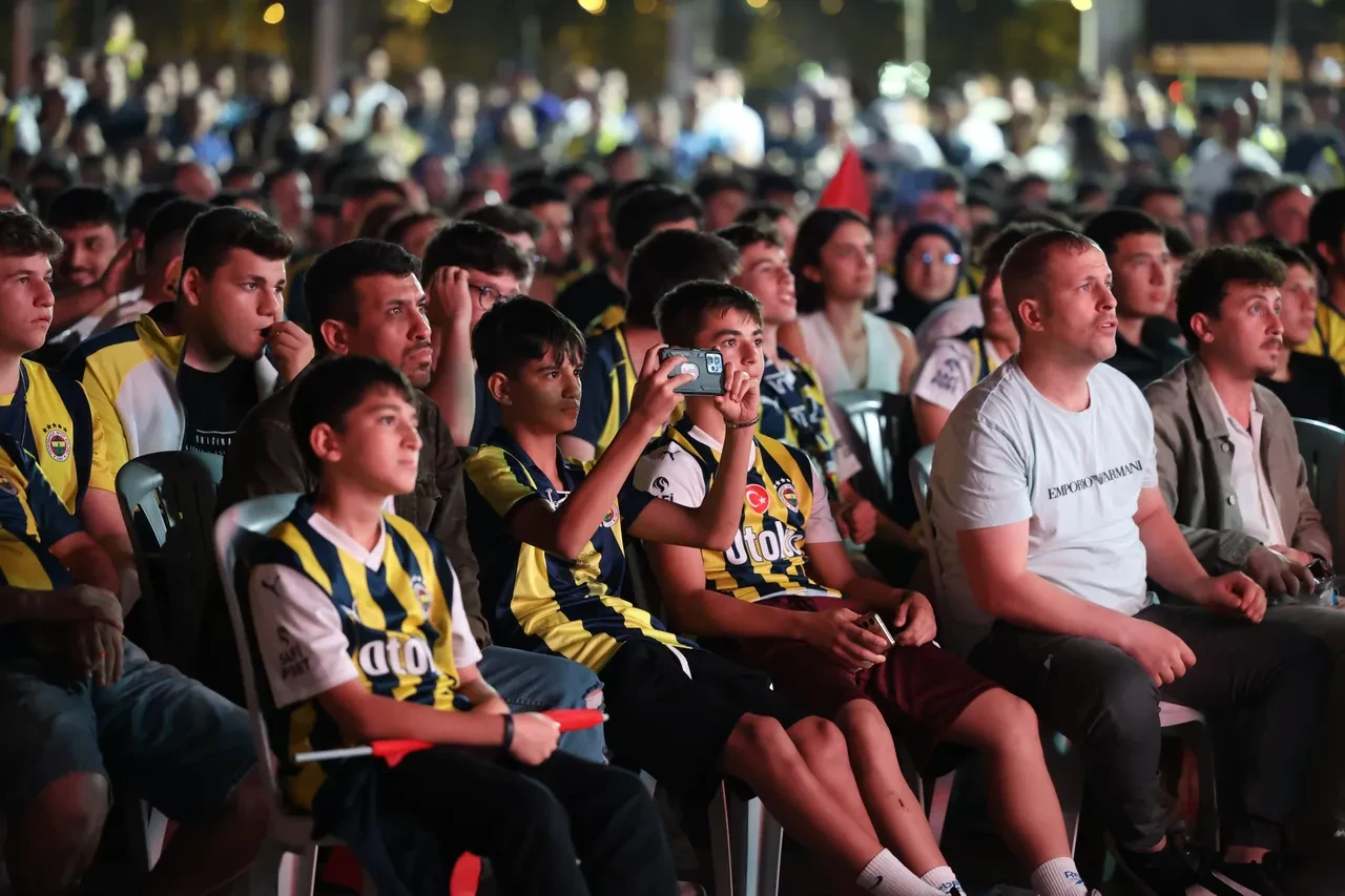 Fenerbahçe Beko Avrupa şampiyonu oldu: Kupa Türkiye'ye geldi!