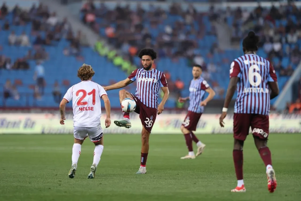 Trabzonspor-Samsunspor derbisinde goller var kazanan yok