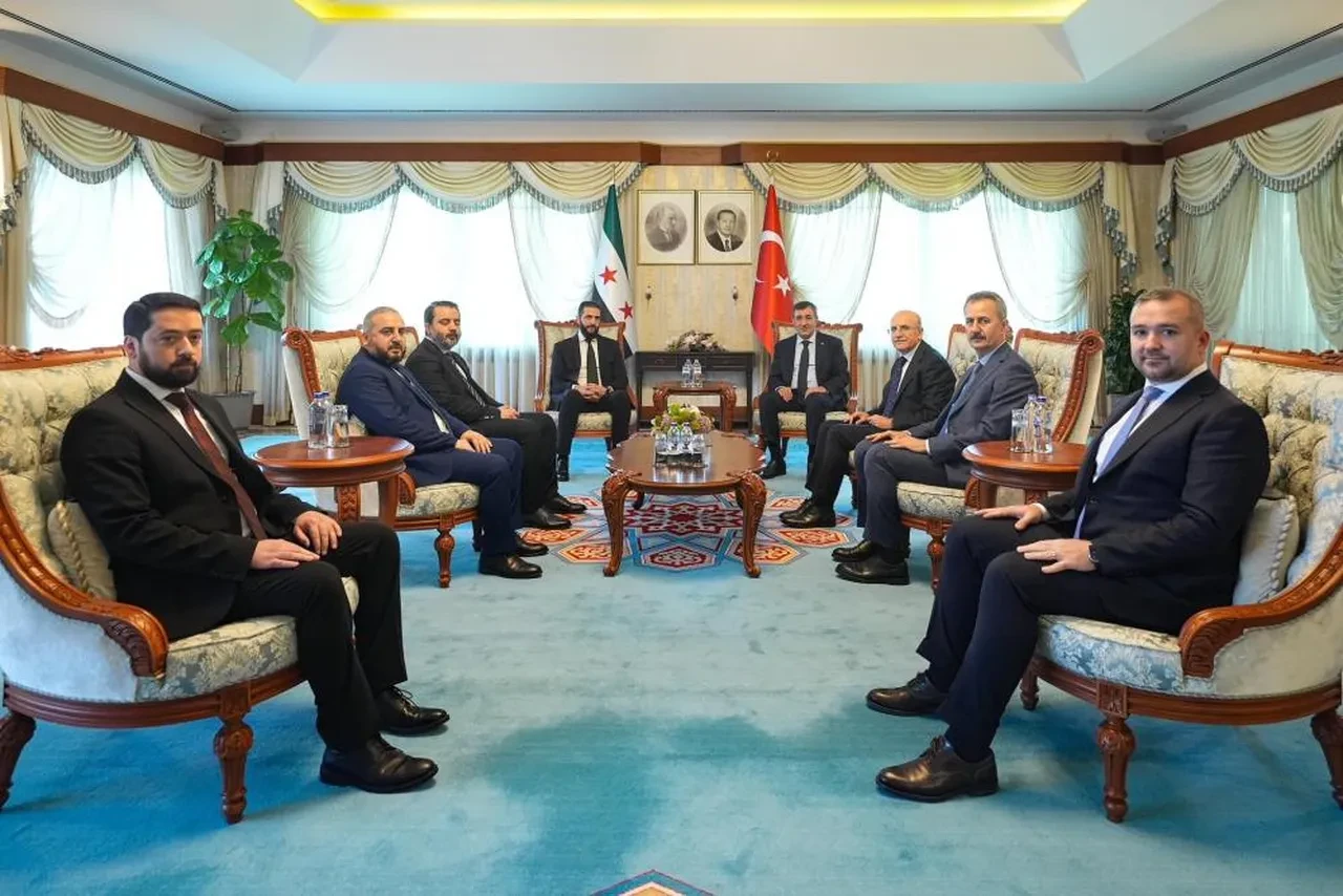 Türkiye ve Suriye arasında kritik görüşme! Suriye lideri Şara ve heyeti Ankara'da