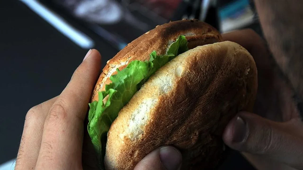 Ünlü fast food zinciri kapanıyor!