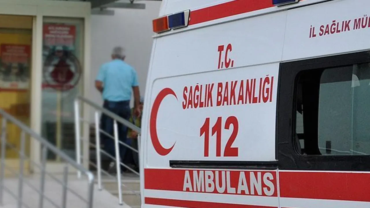 Yaşlı adamın feci ölümü! Kafasına baca devrildi