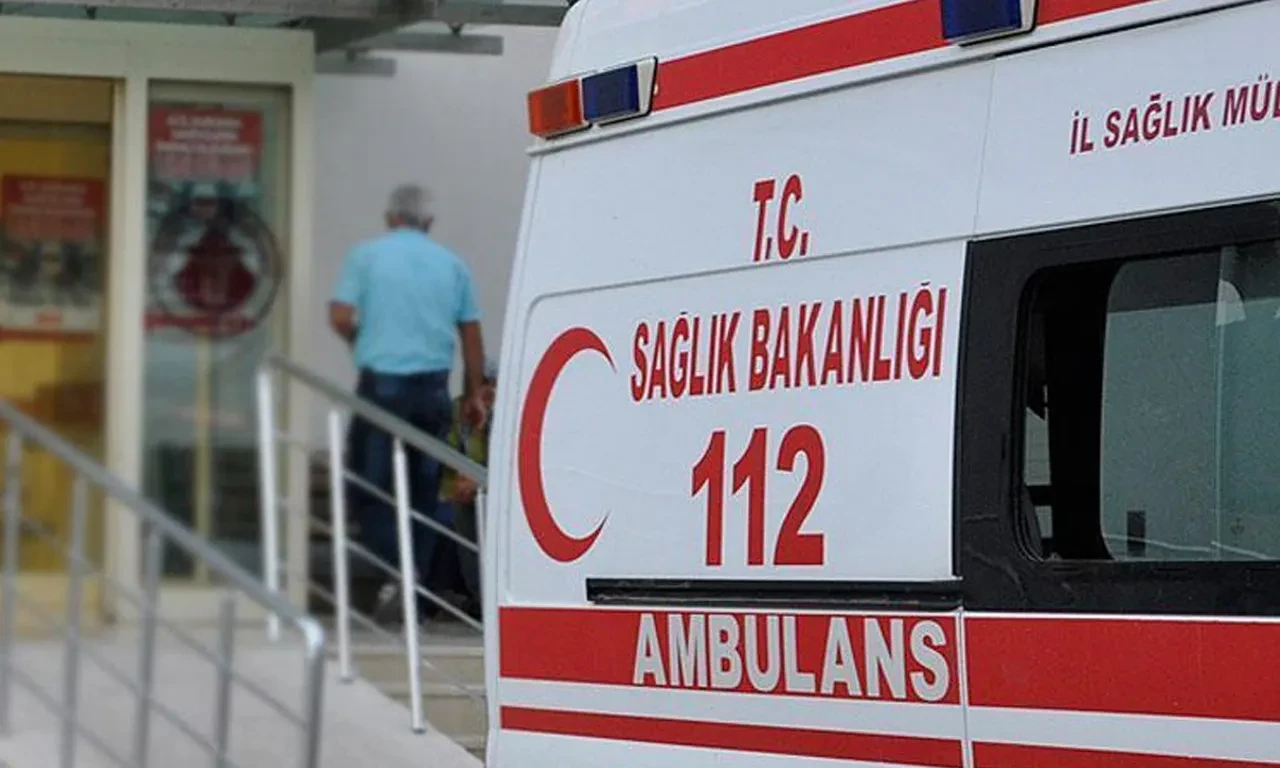 Yaşlı adamın feci ölümü! Kafasına baca devrildi