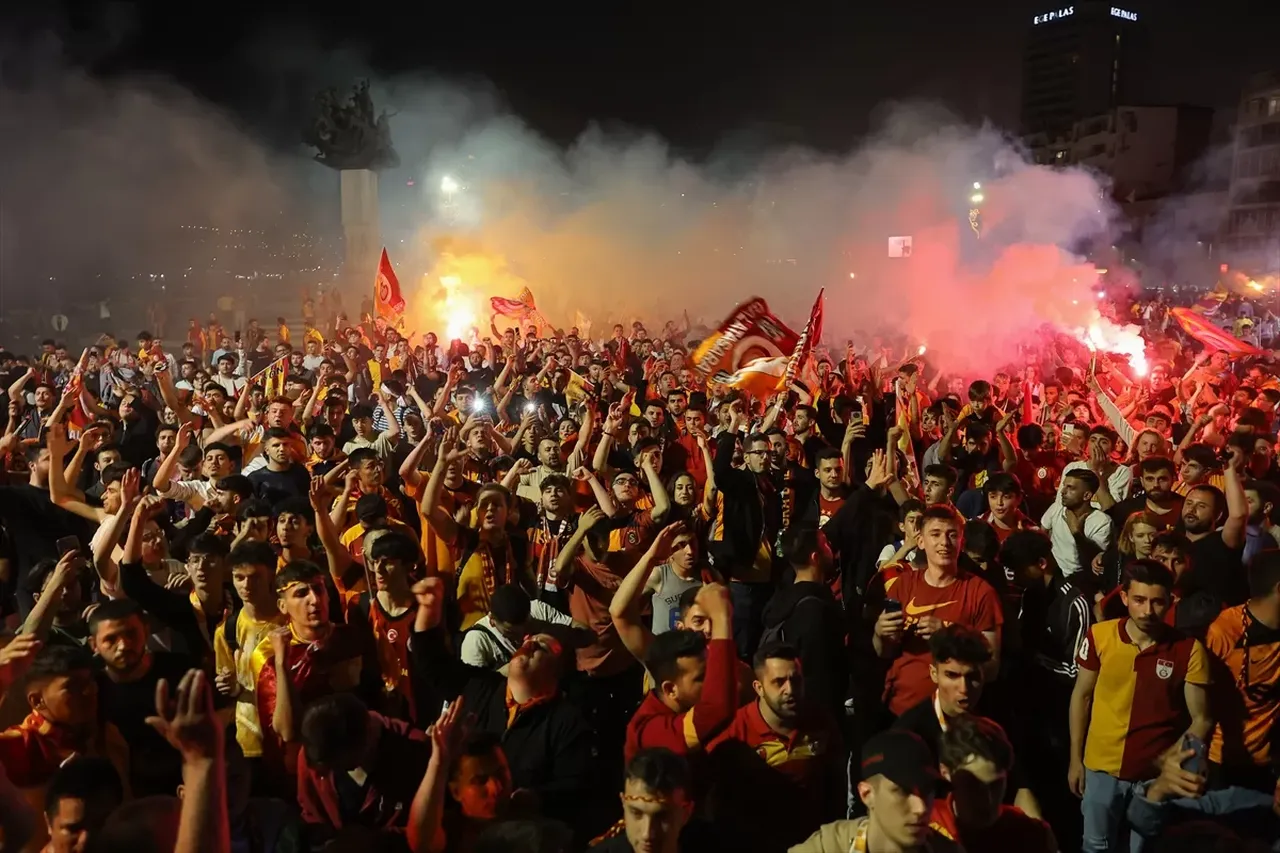 Yenikapı'da sarı kırmızı şölen! Galatasaray kupasına kavuşuyor: İşte şampiyonluk kutlaması programı