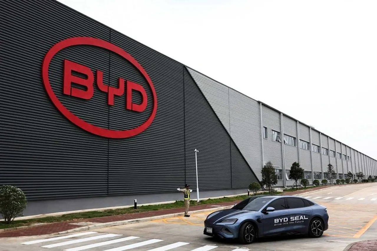 BYD hisselerinde büyük çöküş: Fiyat indirimi yatırımcıyı korkuttu