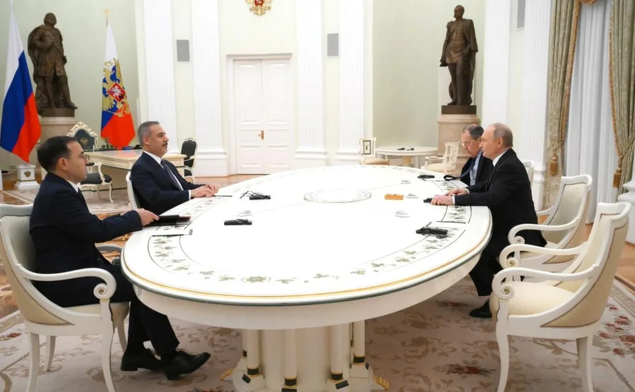 Dışişleri Bakanı Hakan Fidan, Putin ile görüştü! İşte masadaki konular