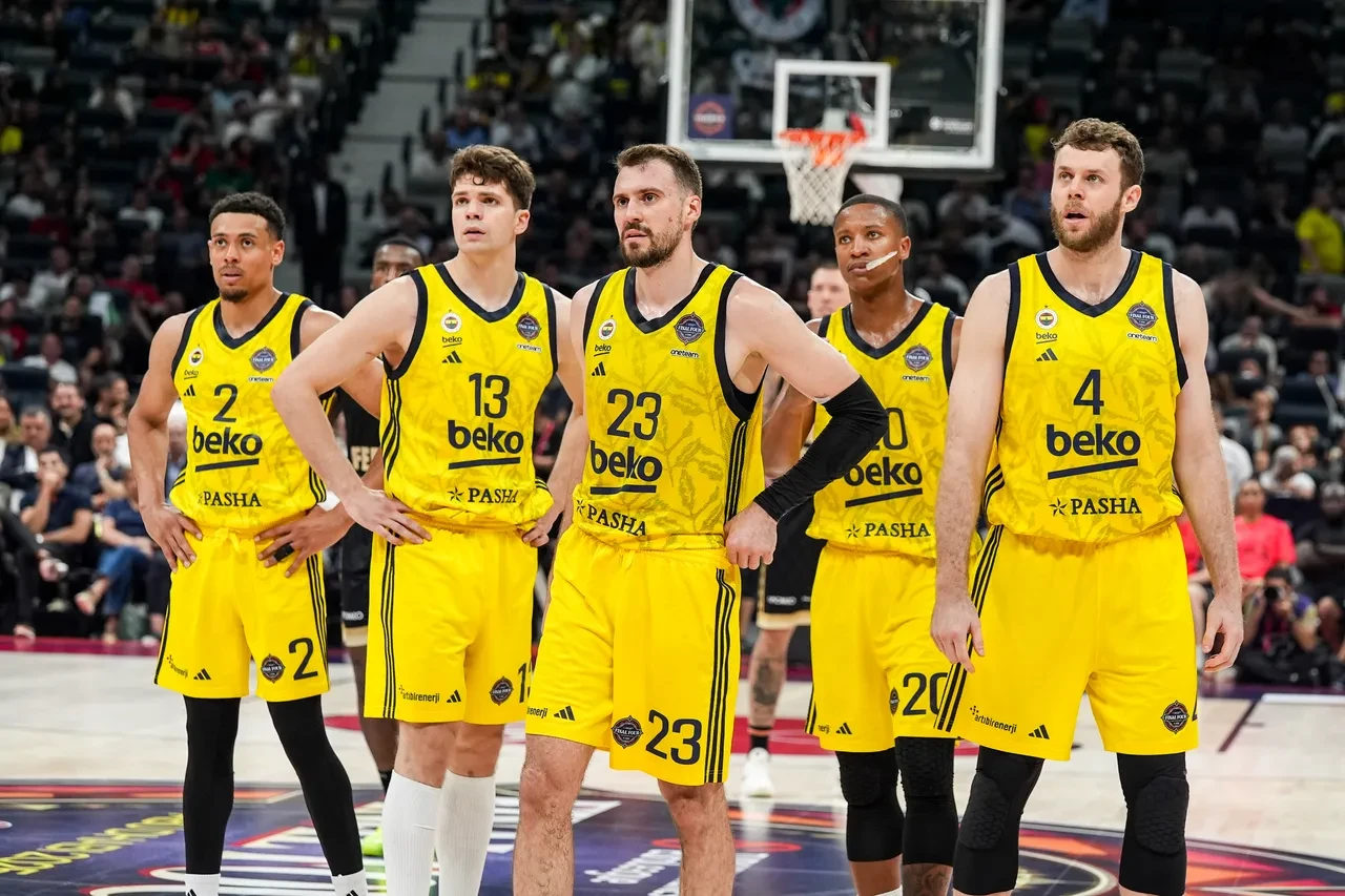 Fenerbahçe Beko'nun zaferi Fransa basınında! 'Sert, acımasız, saldırgan'