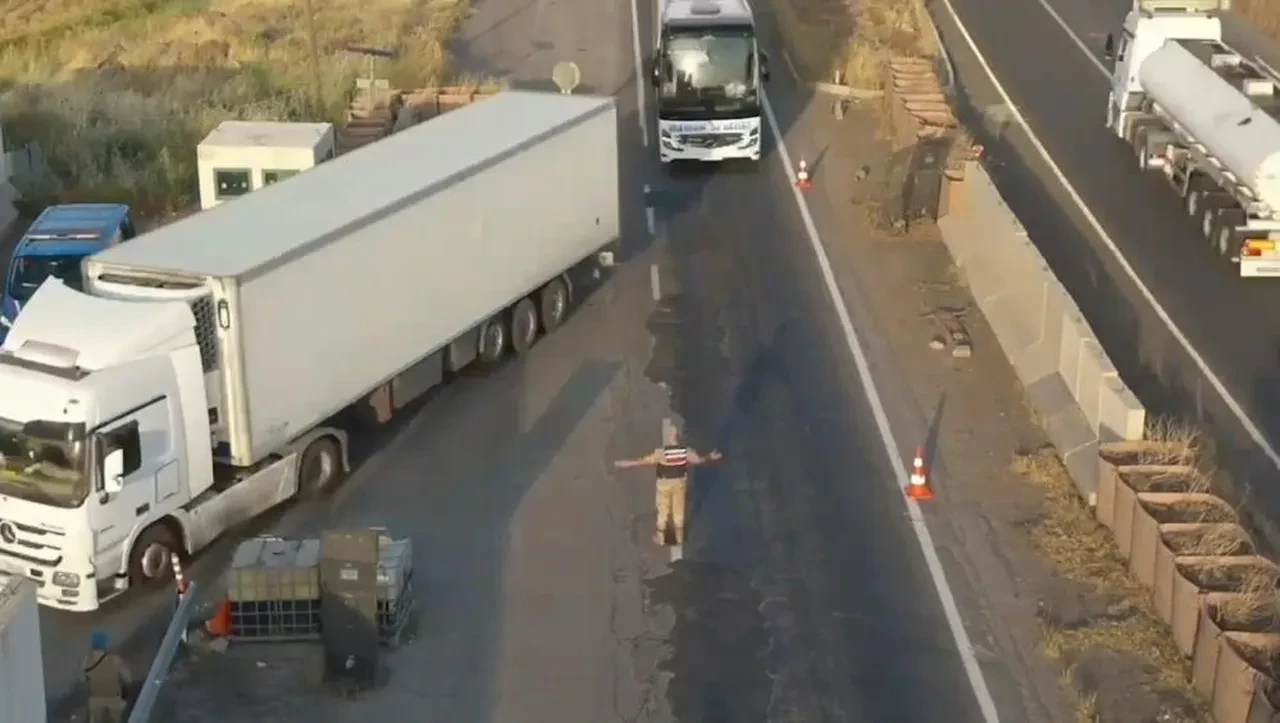 Halkın sağlığıyla oynayacaklardı! Yüzlerce kilo bozuk et ele geçirildi