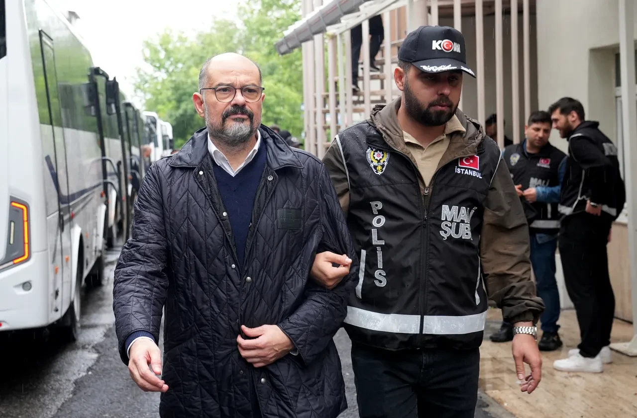 İBB'ye 4. dalga operasyonu! Tutuklama kararları açıklandı