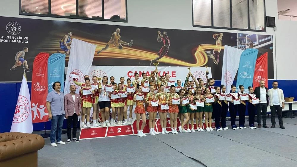 Manisa’nın genç yıldızları spor ve bilimde göz kamaştırıyor!