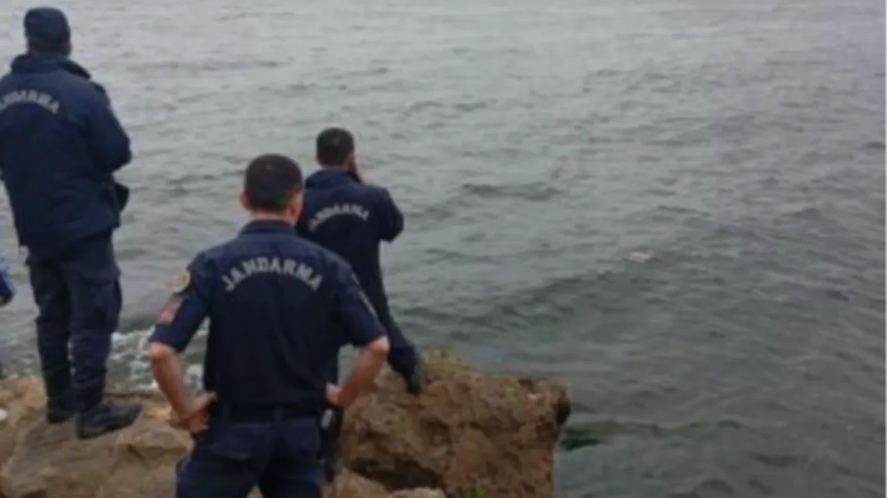 Sahilde yürüyüş yaparken dehşeti yaşadılar! Bölgeye çok sayıda ekip gönderildi