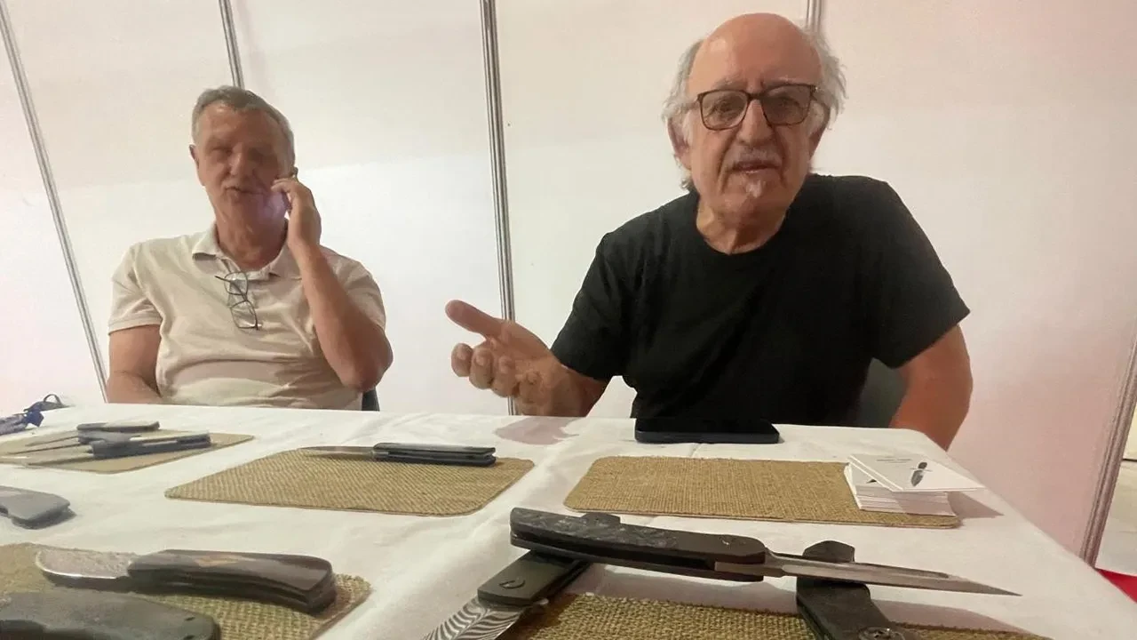 Arkadaşının isteğiyle başladı, aranan isim oldu! 3 bin euro veren bile var