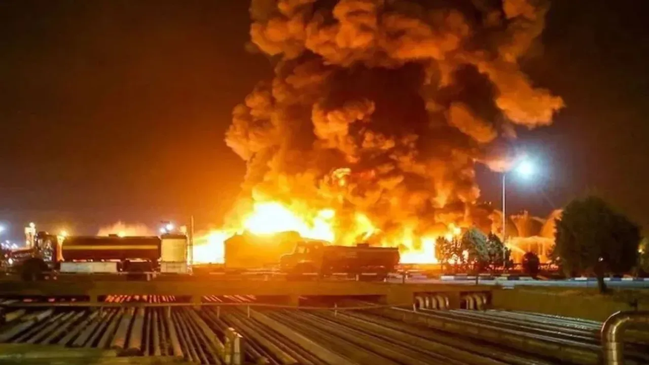 Ekvador'un en büyük petrol rafinerisinde yangın!