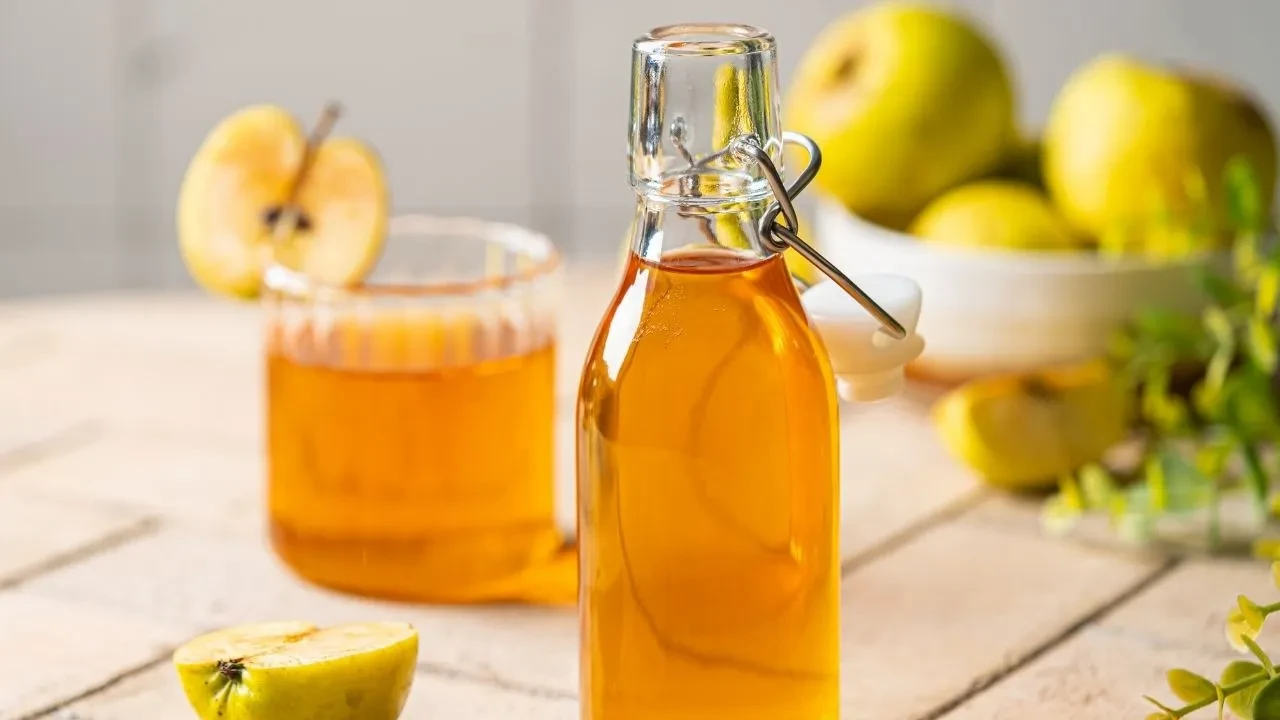 Geçmişten gelen şifa kaynağı: Yatmadan önce elma sirkesi içen faydasını anında görüyor