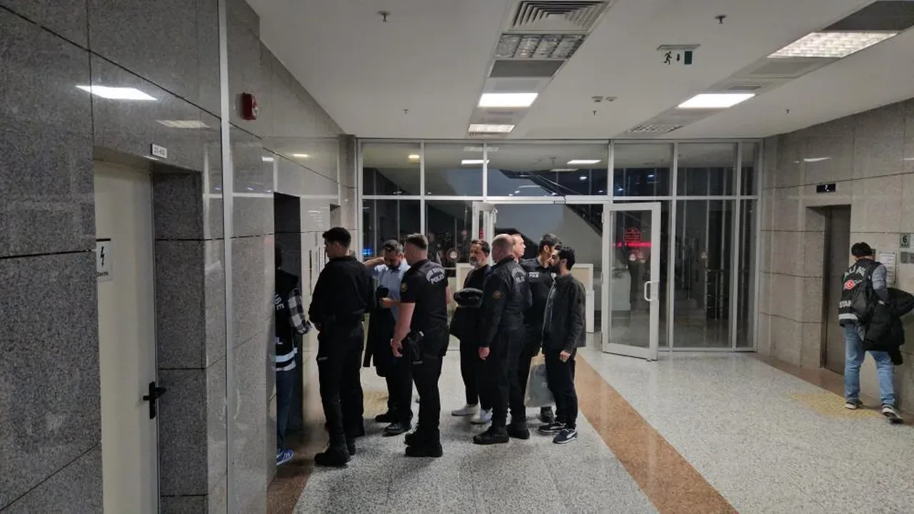 İBB operasyonunda 4. dalga! 25 şüpheli tutuklandı