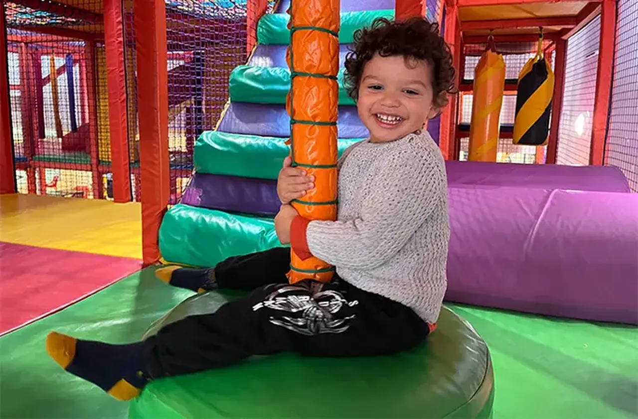 İki yaşındaki dahi yetenekleriyle ağızları açık bıraktı: Küçük Einstein en genç Mensa üyesi