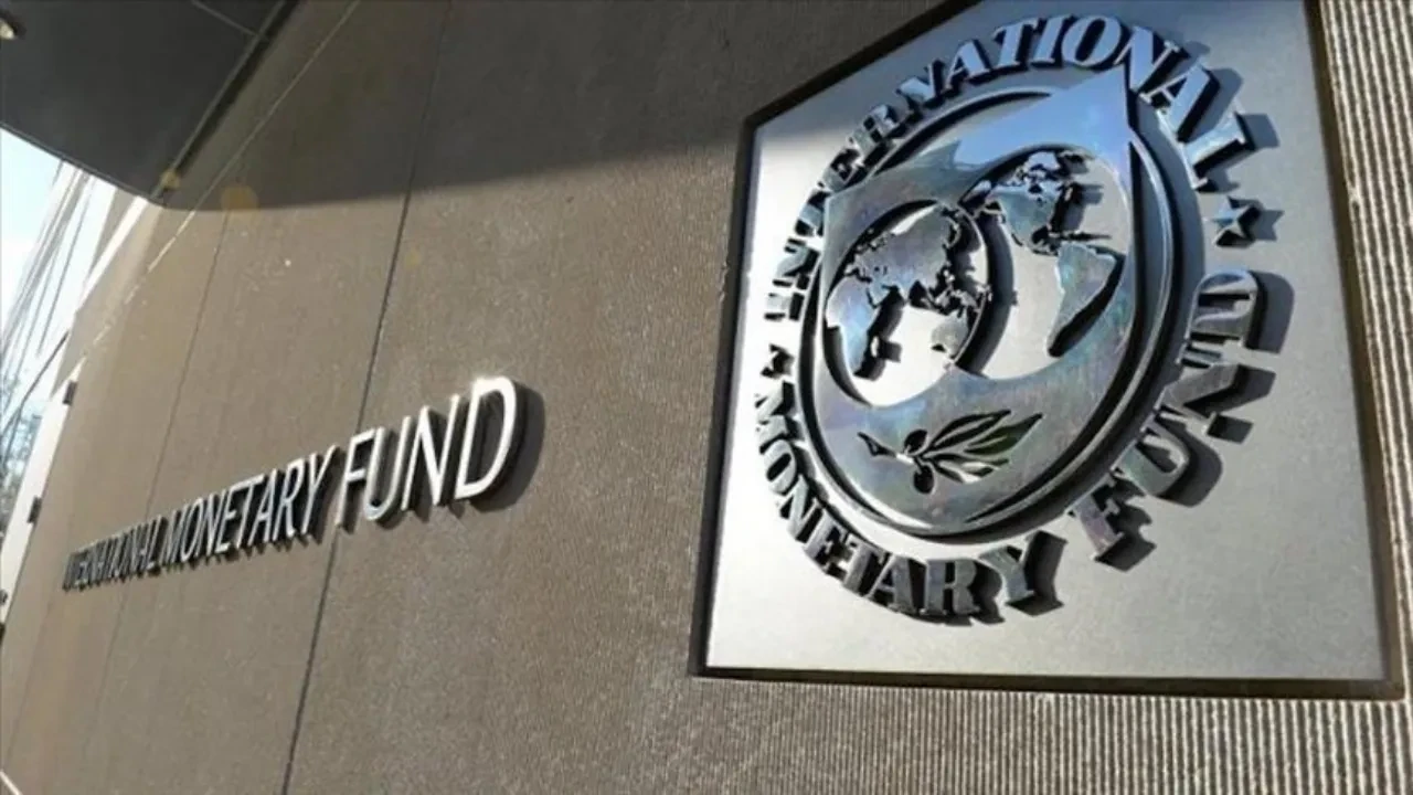 IMF İngiltere’nin büyüme tahminini yukarı yönlü revize etti
