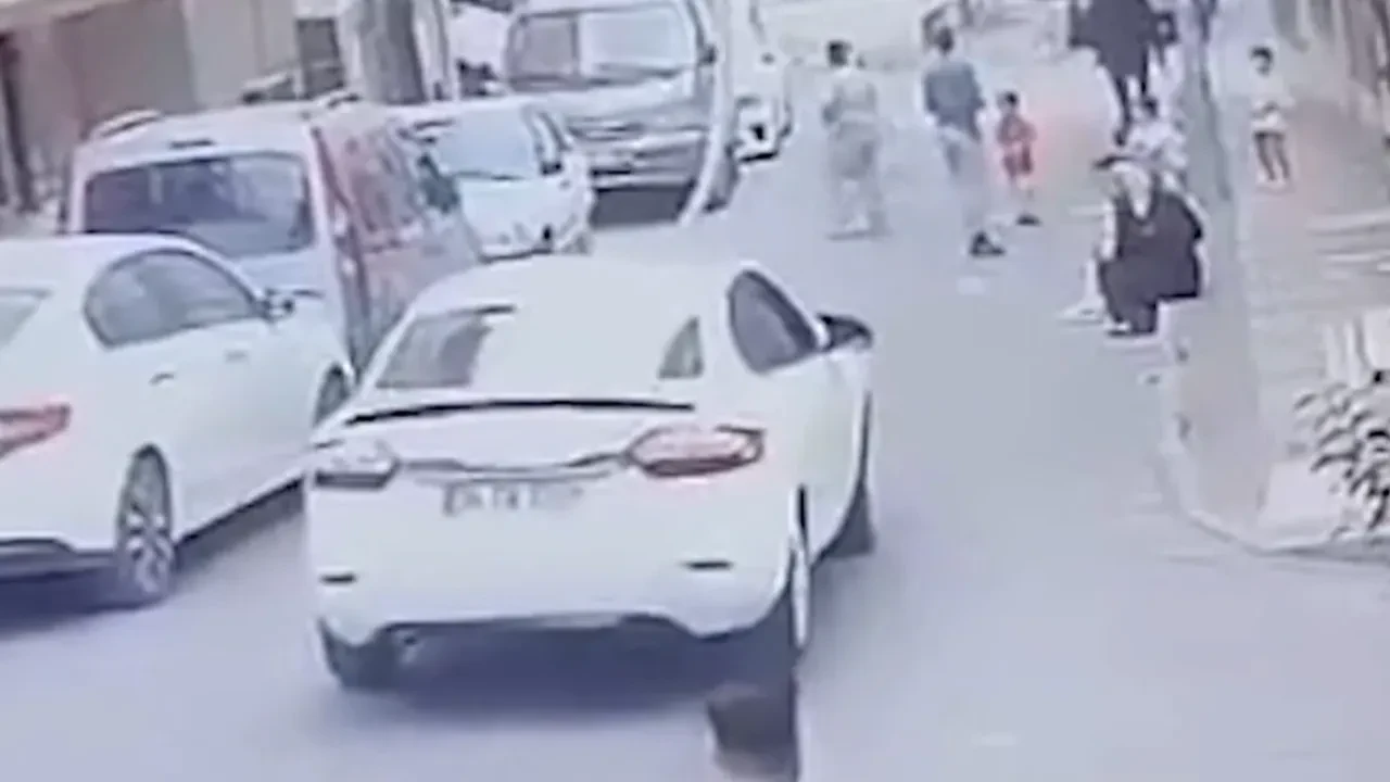 Küçük çocuğa çarpıp kaçacaktı! 'Kedi sandım' dedi