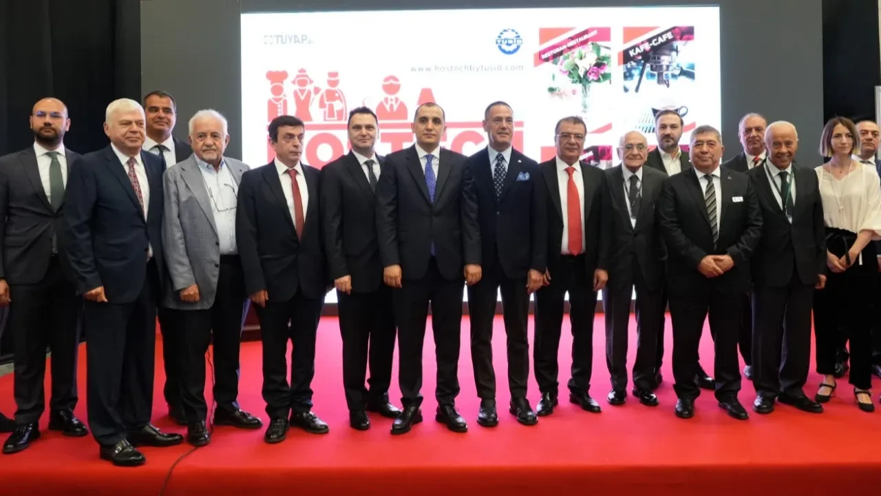 Milyar dolarlık fuar! İstanbul'da kapılarını açtı