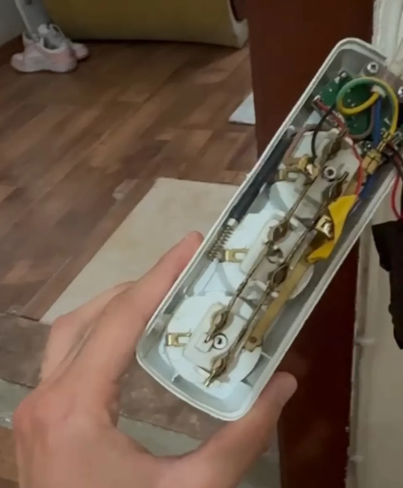 Sakarya'dan sonra Denizli'de de gizli kamera skandalı: Fantezi amacıyla yaptım