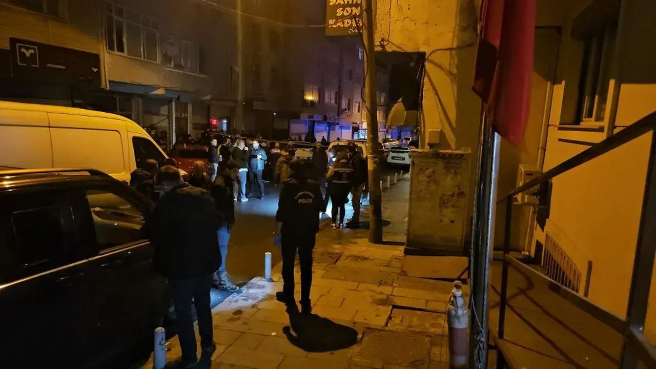 Son dakika | Kağıthane’de eğlence mekanına bombalı saldırı: Yaralılar var!