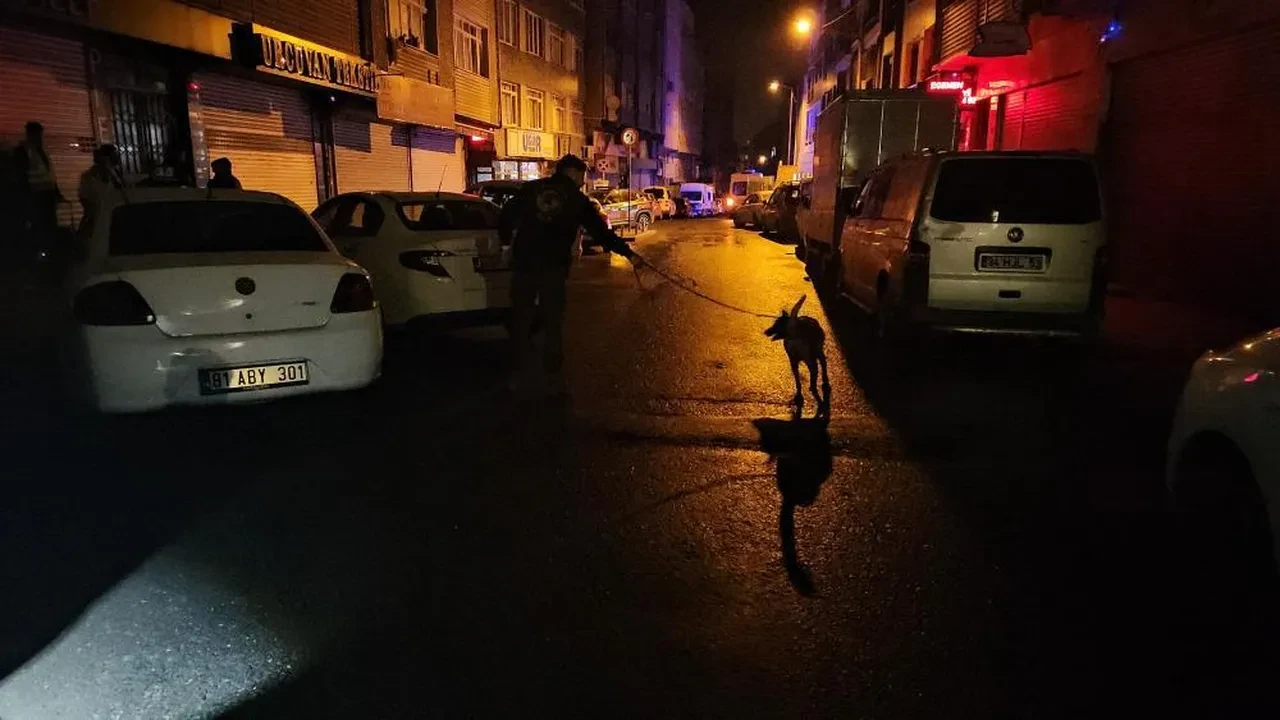 Son dakika | Kağıthane’de eğlence mekanına bombalı saldırı: Yaralılar var!