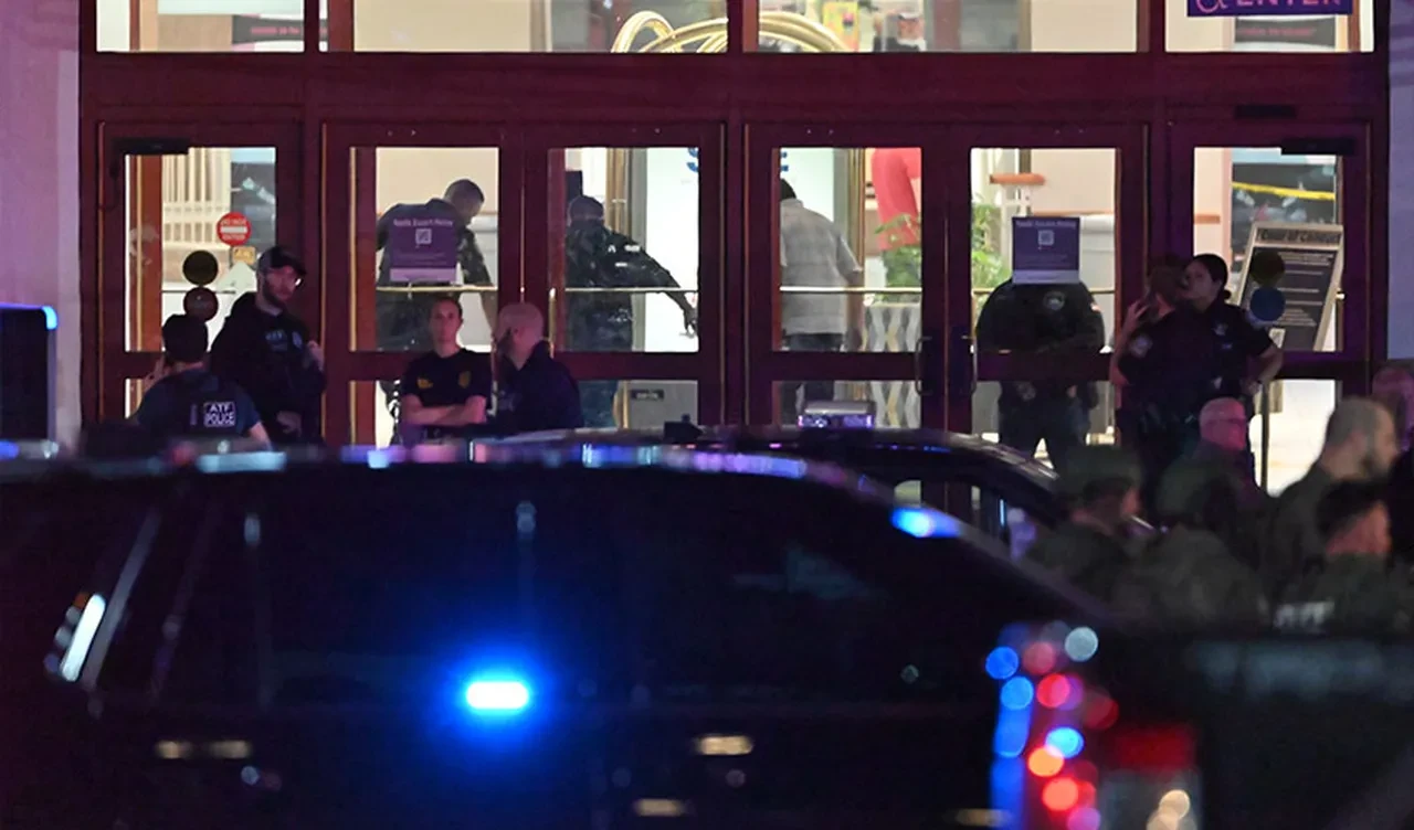 ABD'de alışveriş merkezine silahlı saldırı! Çok sayıda yaralı var