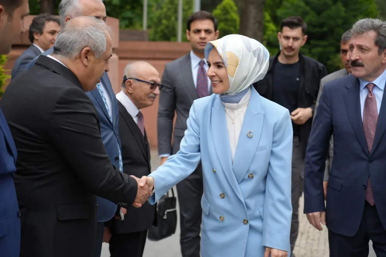 Bakan Göktaş açıkladı: Annelere doğum yardımı ödemeleri başladı