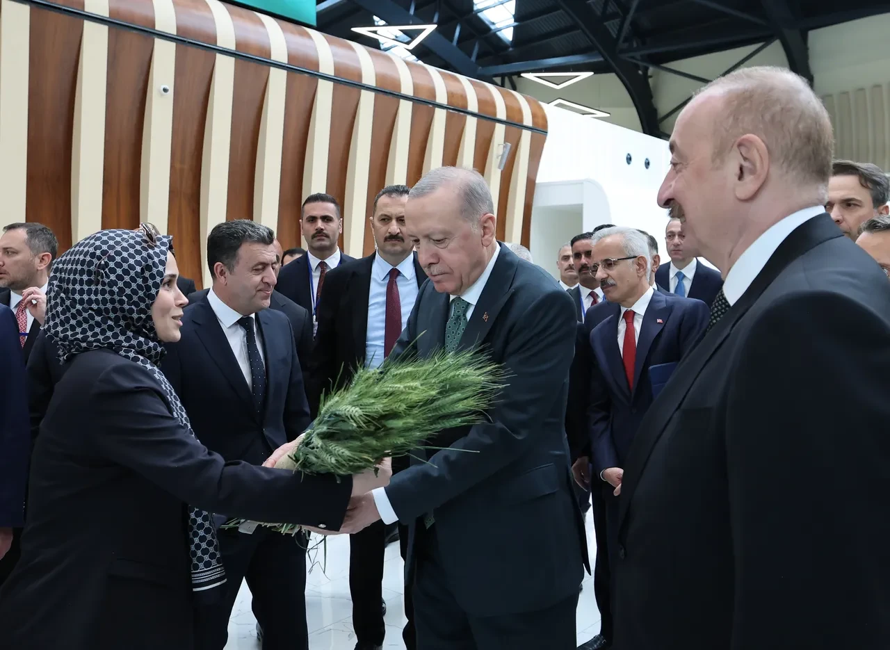 Cumhurbaşkanı Erdoğan Azerbaycan'da! Laçın'da tarihi açılış