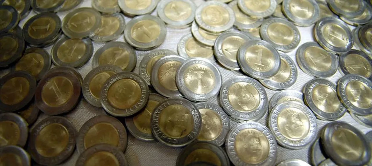 Evde bozuk para biriktirenler dikkat! Değeri 100 kat artan madeni paralar