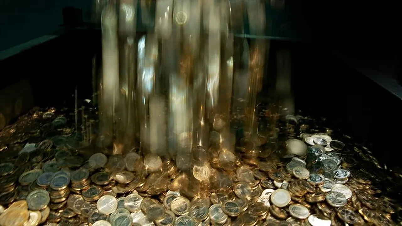 Evde bozuk para biriktirenler dikkat! Değeri 100 kat artan madeni paralar