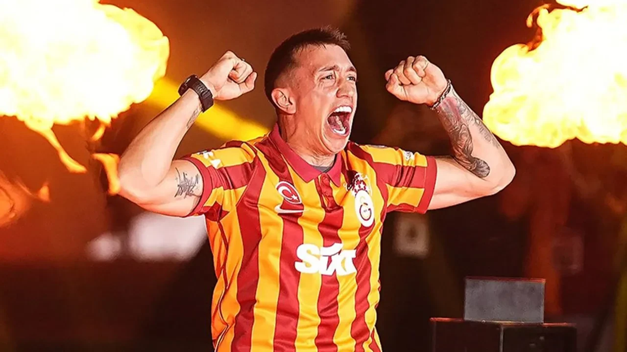 Fernando Muslera'nın yerine iki sürpriz isim! Galatasaray kaleci adaylarını belirledi